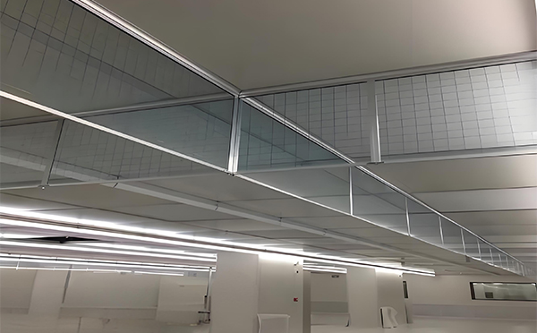 新疆玻璃挡烟垂壁