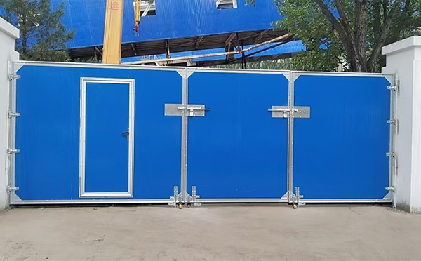 新疆工业平开门