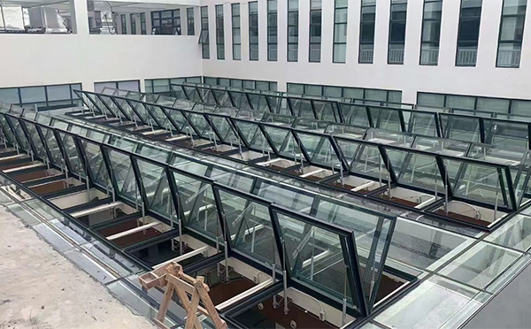 百安科技有限公司近期新疆排烟窗项目案例分享 百安科技有限公司近期新疆排烟窗项目案例分享